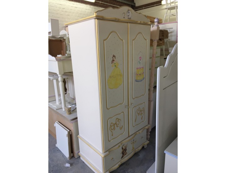 Wardrobe With Hand Painted Beauty Artwork
